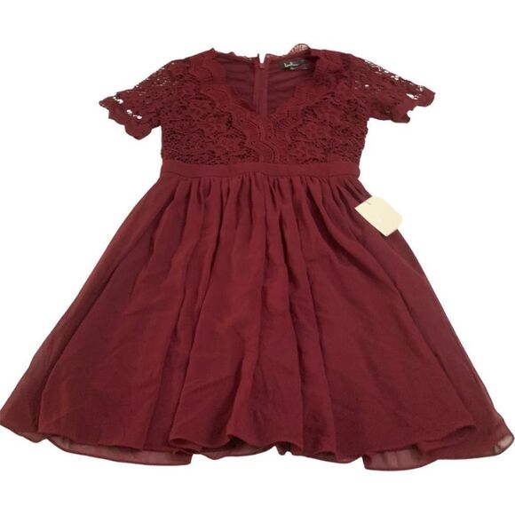 Lulus NWT Burgundy Lace Detail Dress - Picture 1 of 14